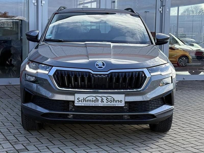 Gebraucht Skoda Karoq Selection 150 PS (110 kW) 2025 Grau metallic SUV