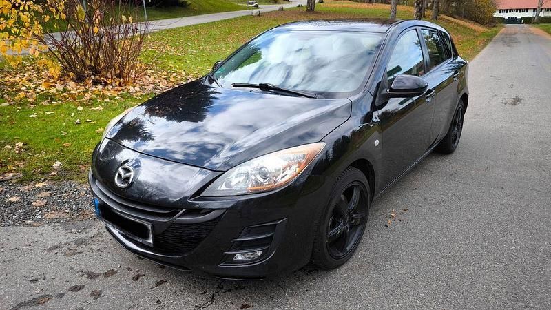 Schwarz Gebraucht 2011 Mazda 3 Exclusive-Line Limousine | 2.750 € (Superpreis) - Bild 1/4