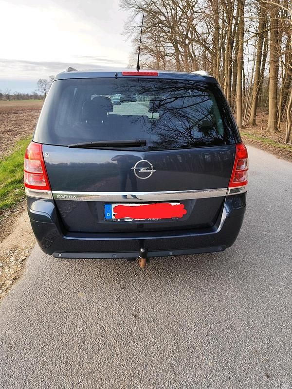 Gebraucht Opel Zafira 150 PS (110 kW) 2010 Blau Van / Kleinbus