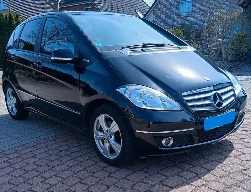 Gebraucht Mercedes A160 Avantgarde 95 PS (69 kW) 2011 Schwarz Limousine