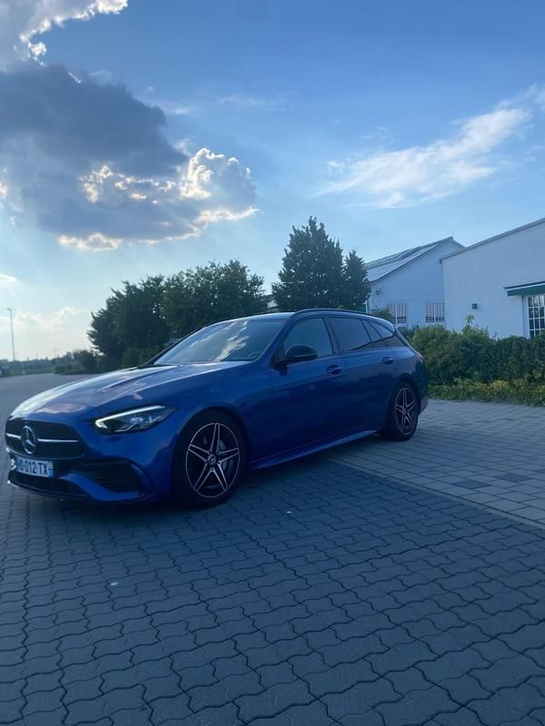 Blau Gebraucht 2021 Mercedes C300 AMG line Kombi | 29.500 € (Fairer Preis) - Bild 1/4
