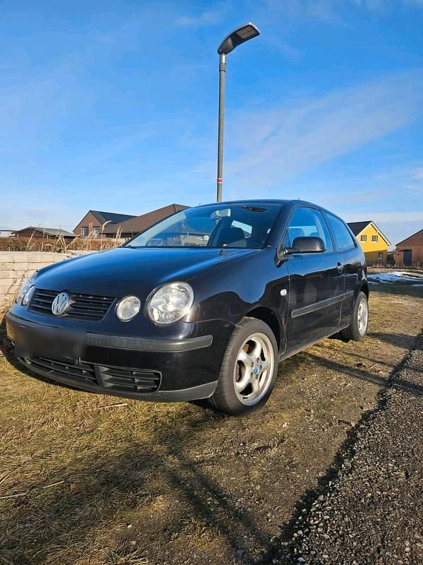 Schwarz Gebraucht 2002 VW Polo Kleinwagen | 1.000 € (Fairer Preis) - Bild 1/4