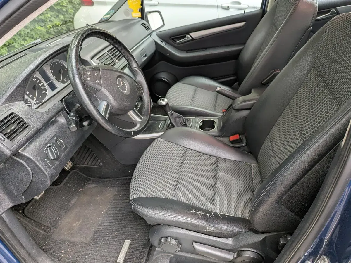 Gebraucht Mercedes B160 95 PS (69 kW) 2009 Blau Van / Kleinbus