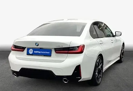 Neu BMW 318 Comfort Edition 156 PS (114 kW) 2026 Weiß Limousine