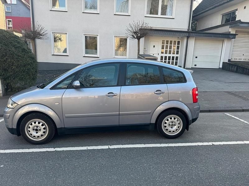 Gebraucht Audi A2 61 PS (44 kW) 2004 Silber Kleinwagen