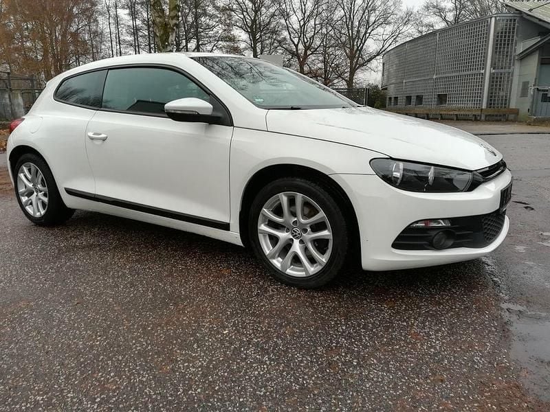 Gebraucht VW Scirocco 160 PS (117 kW) 2009 Weiß Coupé