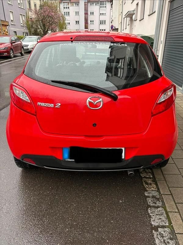 Second-hand Mazda 2 Independence 75 CP (55 kW) 2009 Roșu Hatchback