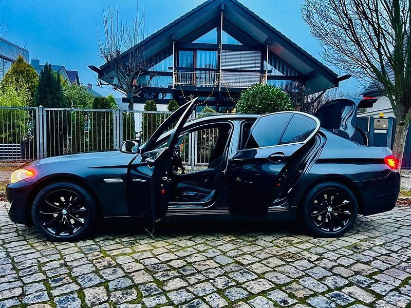 Schwarz Gebraucht 2010 BMW 523 M Sport Limousine | 9.999 € (Fairer Preis) - Bild 1/4