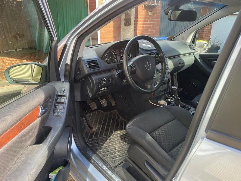 Gebraucht Mercedes A200 Elegance 136 PS (100 kW) 2008 Blau Limousine