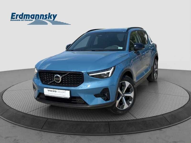Fjord blue (blau) Gebraucht 2024 Volvo XC40 Plus SUV | 37.440 € (Etwas zu teuer) - Bild 1/4