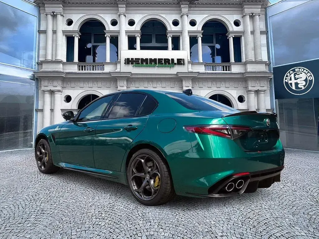 Neu Alfa Romeo Giulia Quadrifoglio 519 PS (381 kW) 2026 Grün Limousine