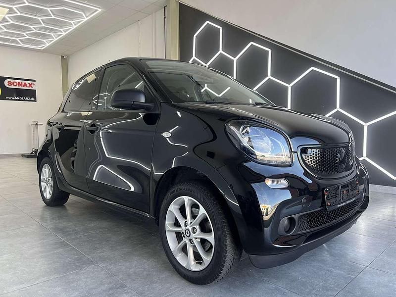 Schwarz Gebraucht 2018 Smart ForFour Basis Kleinwagen | 8.490 € (Fairer Preis) - Bild 1/4