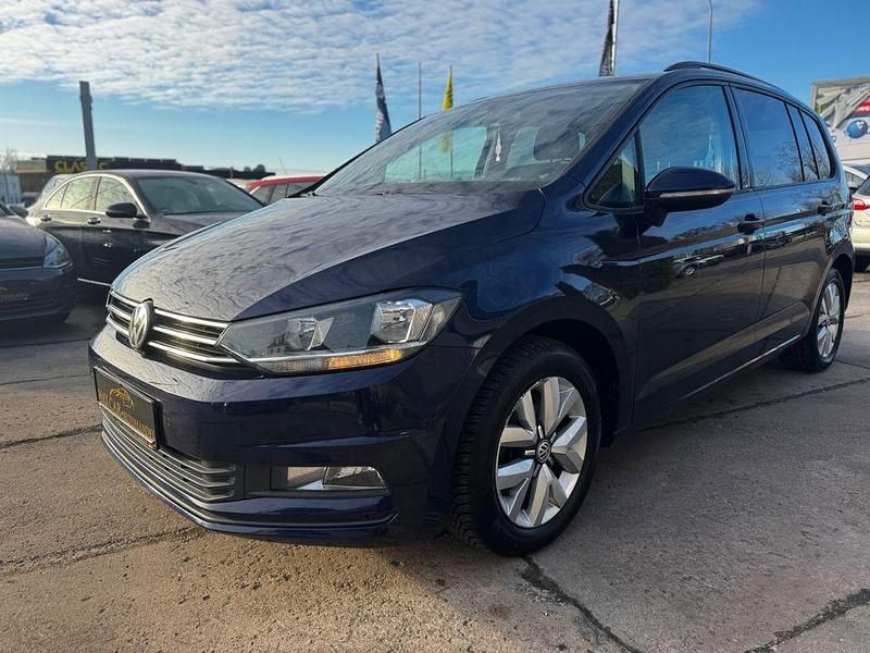Gebraucht VW Touran Comfortline 116 PS (85 kW) 2017 Blau Van / Kleinbus