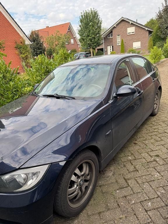 Usata BMW 320 170 CV (125 kW) 2008 Blu Berlina