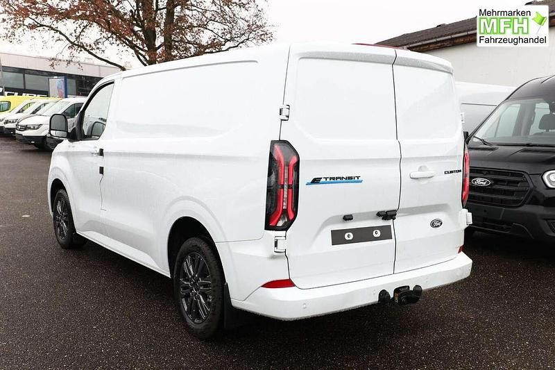 Neu Ford E-Transit Limited 160 kW (218 PS) 2025 Frozen white Van