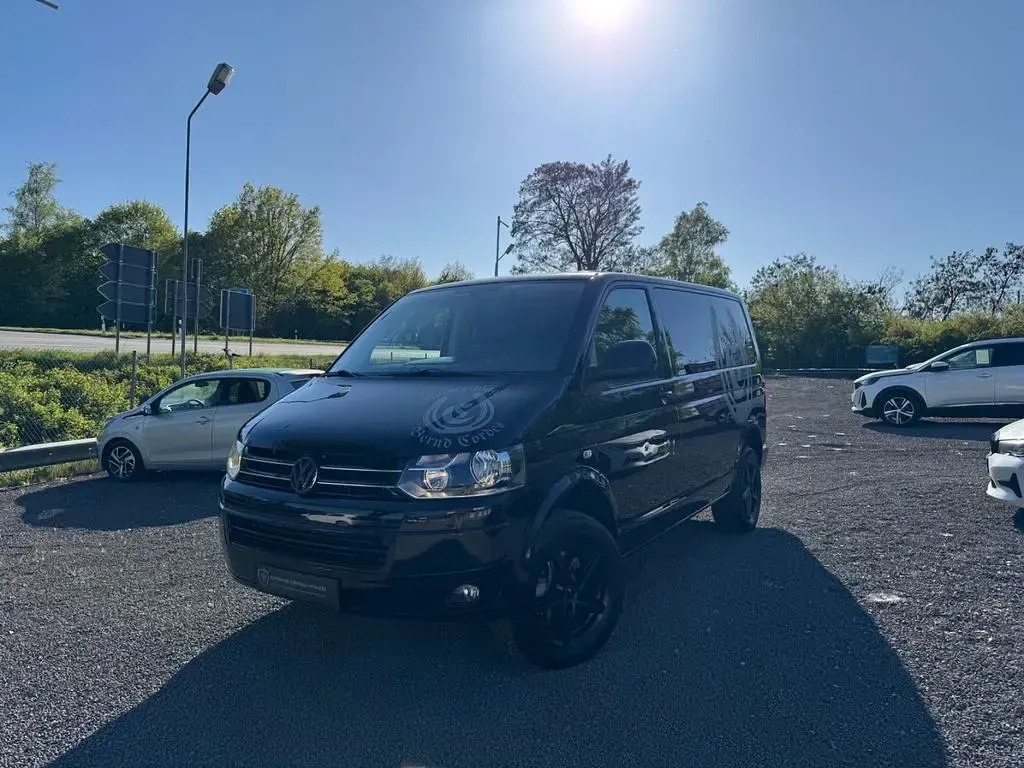 Second-hand VW T5 179 CP (131 kW) 2012 Negru Van