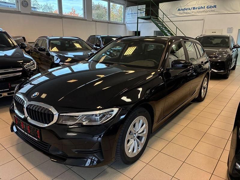 Schwarz Gebraucht 2021 BMW 318 Advantage Kombi | 25.490 € (Fairer Preis) - Bild 1/4