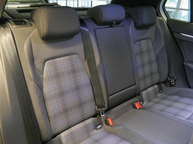 Gebraucht VW Golf VIII GTE 272 PS (200 kW) 2025 Weiß Limousine