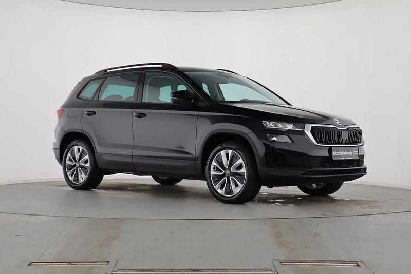 Gebraucht Skoda Karoq Selection 150 PS (110 kW) 2024 Schwarzmagic perleffekt SUV