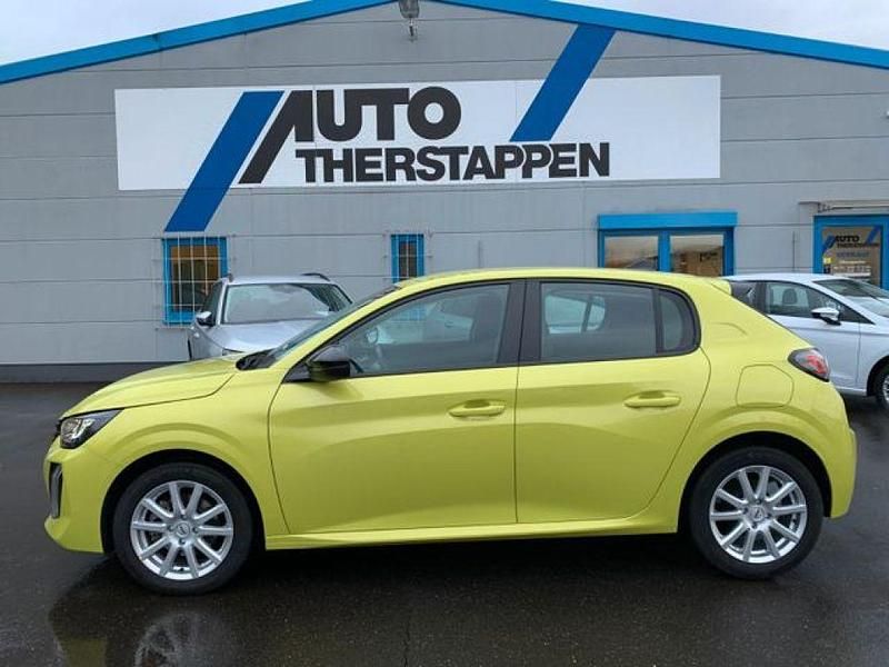 Gebraucht Peugeot 208 Active 101 PS (74 kW) 2024 Gelb Kleinwagen