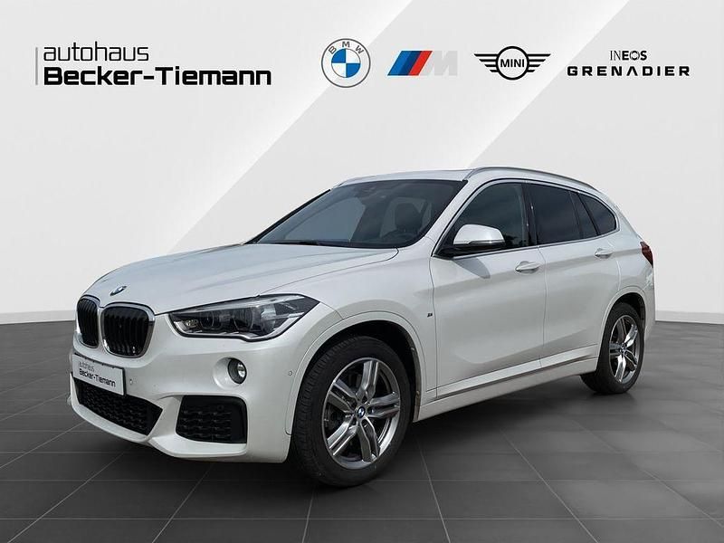 Mineralweiß Gebraucht 2019 BMW X1 M Sport SUV | 29.409 € (Fairer Preis) - Bild 1/4