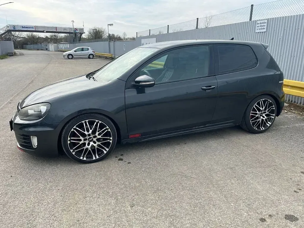 Usata VW Golf VI GTI 211 CV (155 kW) 2010 Nero Utilitaria