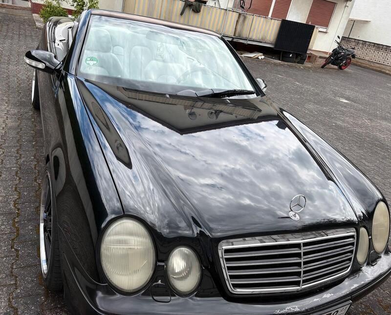 Schwarz Gebraucht 2002 Mercedes CLK230 Edition Cabrio | 9.000 € (Teuer) - Bild 1/4