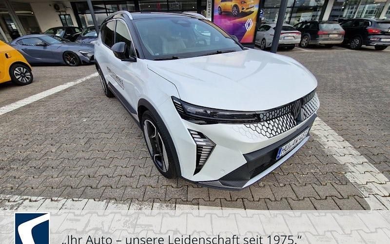 Weiß Gebraucht 2024 Renault Scenic E-Tech Iconic SUV | 43.970 € - Bild 1/4