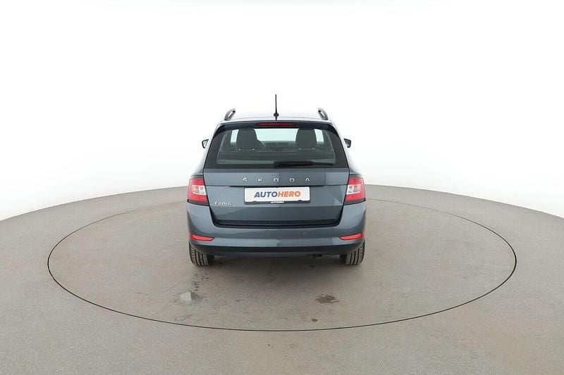 Gebraucht Skoda Fabia Ambition 95 PS (69 kW) 2020 Grau Kombi