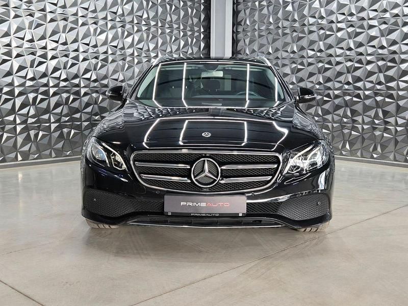 Gebraucht Mercedes E200 Avantgarde 150 PS (110 kW) 2019 Schwarz Kombi