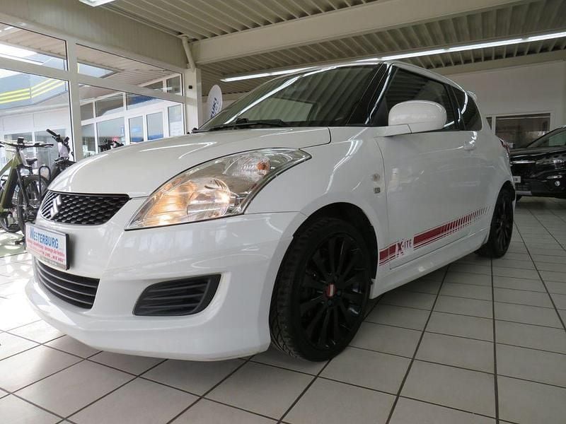 Gebraucht Suzuki Swift 94 PS (69 kW) 2014 Weiß Kleinwagen