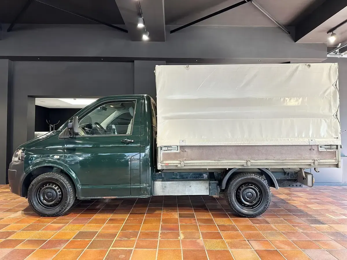 Gebraucht VW T5 140 PS (102 kW) 2013 Grün Van