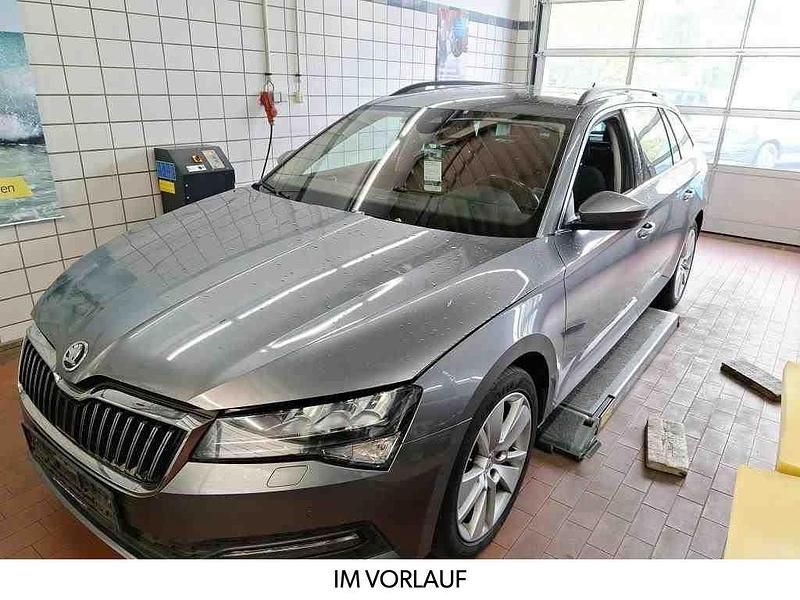 Gebraucht Skoda Superb 150 PS (110 kW) 2022 Grau Kombi
