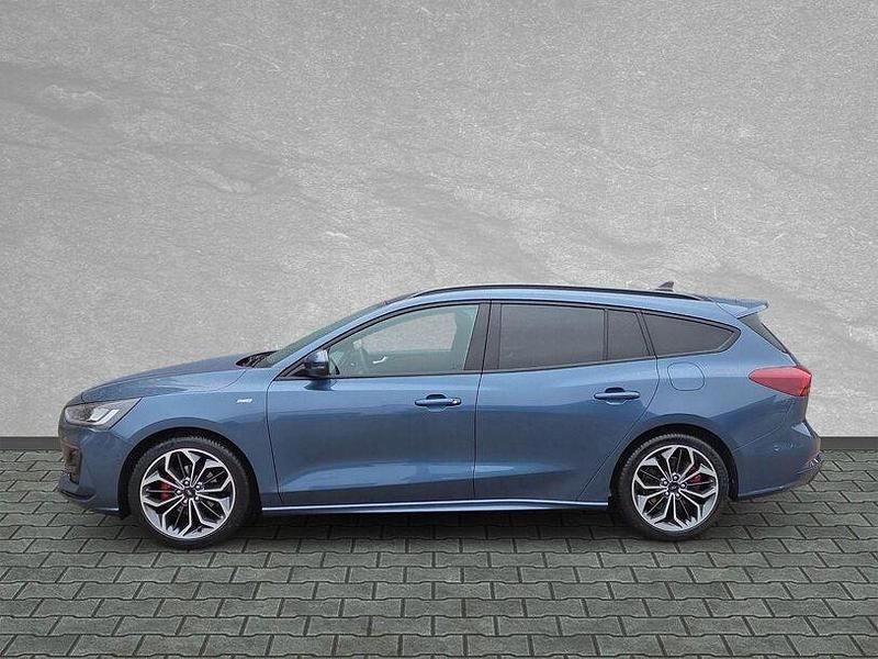 Neu Ford Focus ST-Line X 155 PS (114 kW) 2025 Chrome blue metallic Limousine