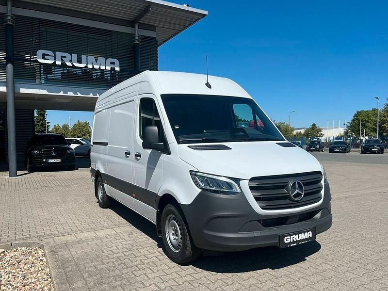 Gebraucht Mercedes Sprinter 170 PS (125 kW) 2025 Weiß Van