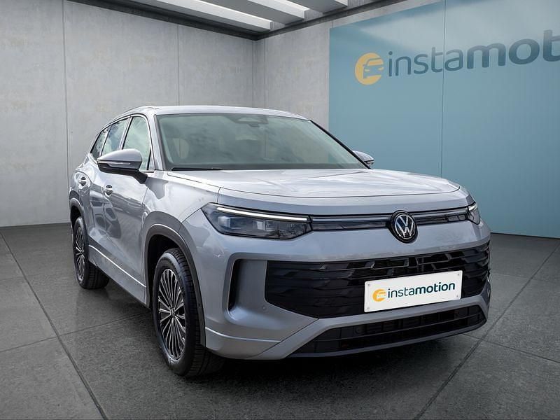 Gebraucht VW Tayron 150 PS (110 kW) 2025 Silber SUV