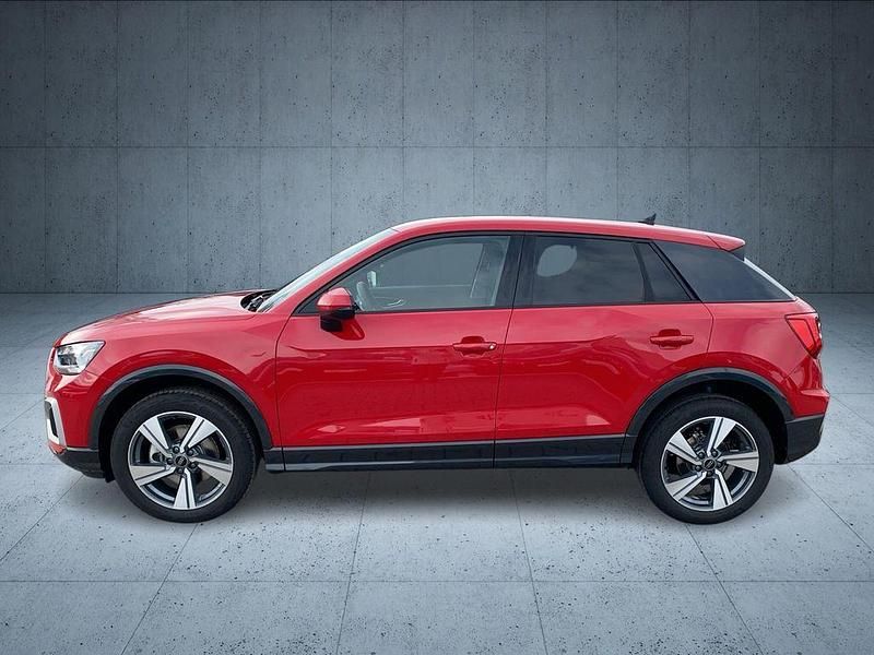 Gebraucht Audi Q2 Advanced Plus 150 PS (110 kW) 2025 Progressivrot metallic SUV