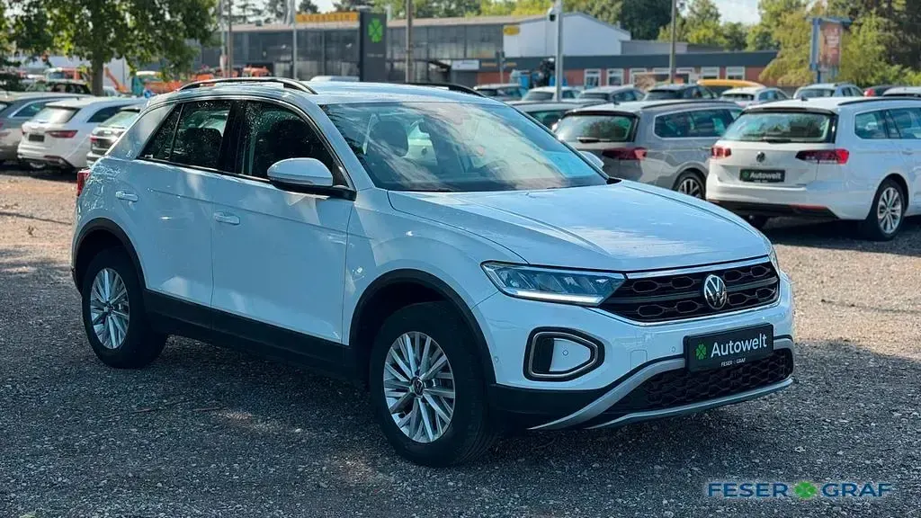 Gebraucht VW T-Roc Life 150 PS (110 kW) 2023 Pure white SUV