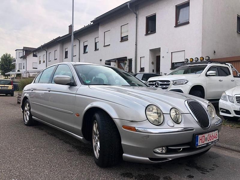 Silber Gebraucht 1999 Jaguar S-Type Executive Limousine | 2.288 € (Superpreis) - Bild 1/4