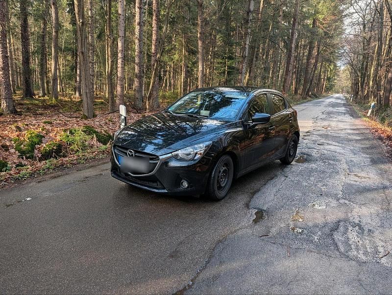 Gebraucht Mazda 2 90 PS (66 kW) 2015 Schwarz Kleinwagen