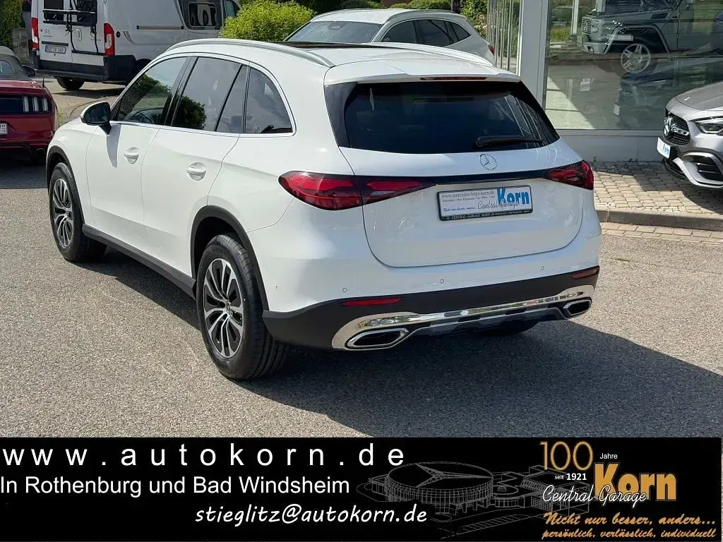 Gebraucht Mercedes GLC220 Avantgarde 197 PS (144 kW) 2025 Weiß SUV