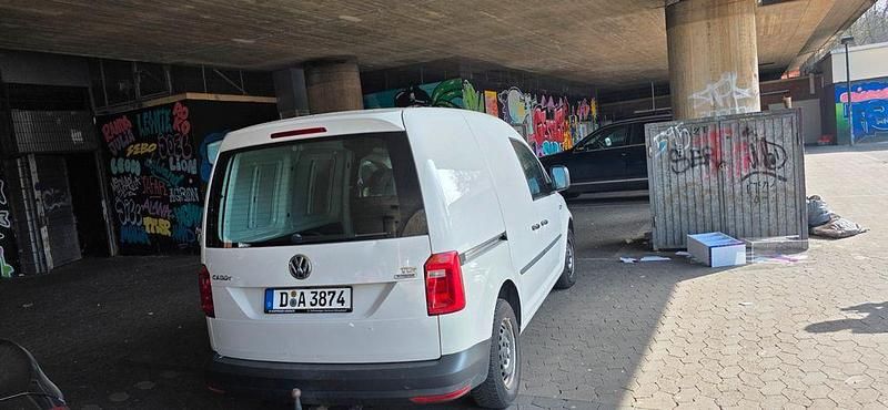 Gebraucht VW Caddy Edition 102 PS (75 kW) 2015 Weiß Van / Kleinbus