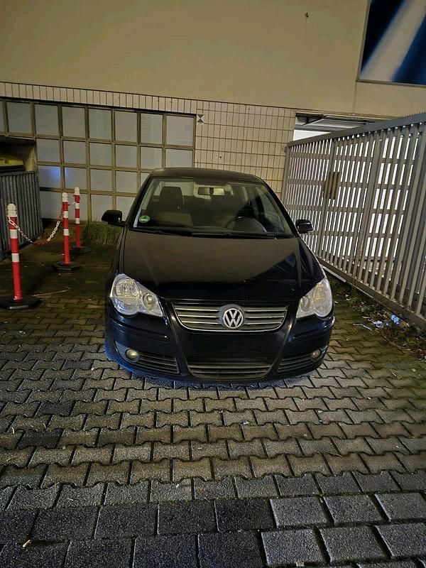 Gebraucht VW Polo 75 PS (55 kW) 2005 Schwarz Kleinwagen