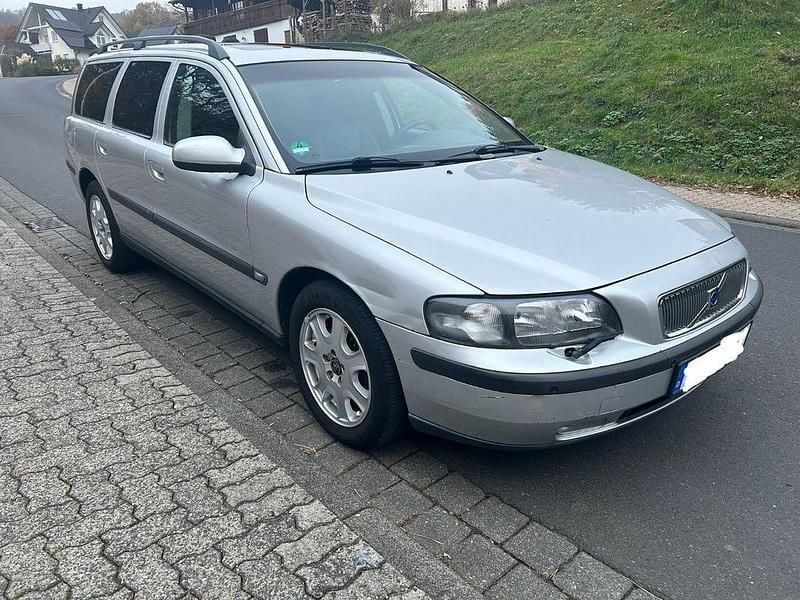 Gebraucht Volvo V70 250 PS (183 kW) 2000 Silber Kombi