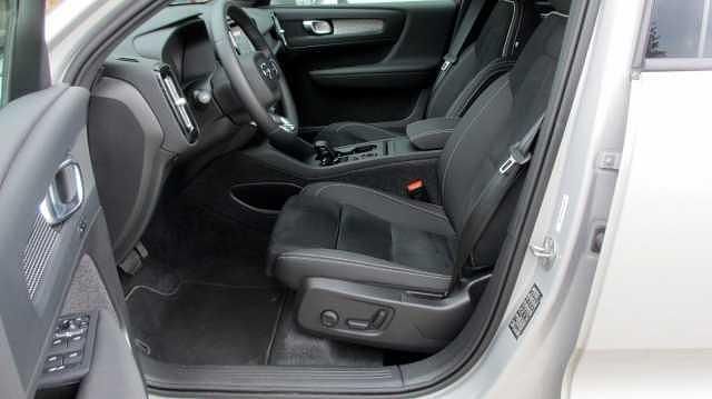 Gebraucht Volvo XC40 120 PS (88 kW) 2024 SUV