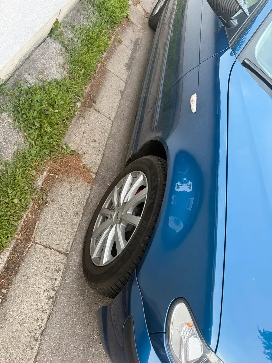 Gebraucht BMW 318 143 PS (105 kW) 2001 Blau Limousine