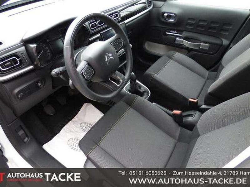 Second-hand Citroën C3 Shine 83 CP (61 kW) 2022 Alb Hatchback