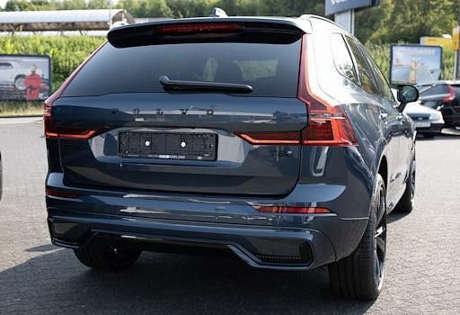 Neu Volvo XC60 Plus 455 PS (334 kW) 2025 Blau SUV