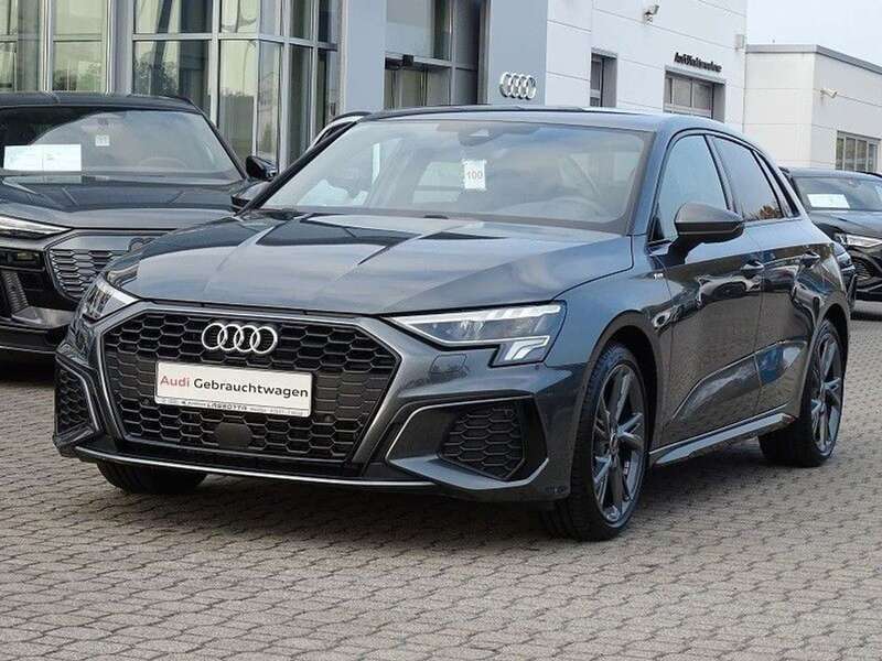Daytonagrau perleffekt Gebraucht 2024 Audi A3 Sportback S-line plus Limousine | 33.745 € (Guter Preis) - Bild 1/4