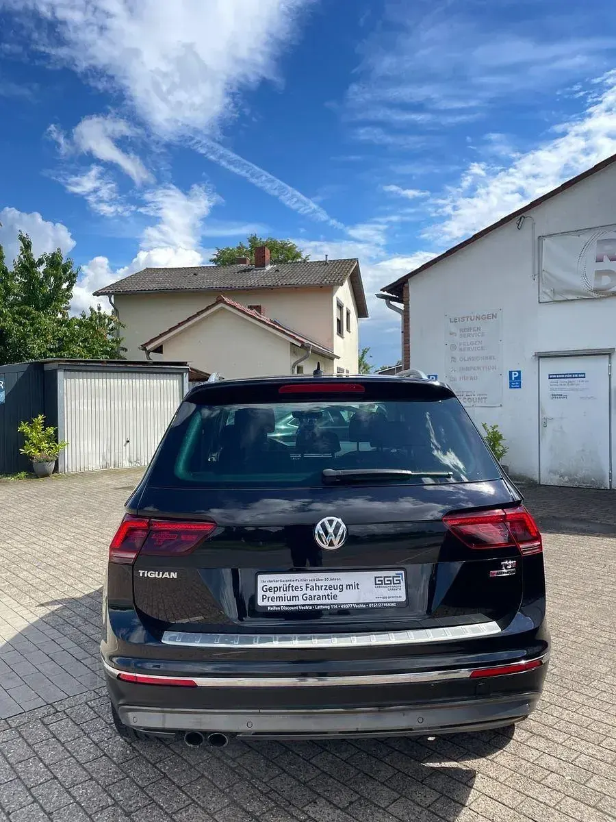 Gebraucht VW Tiguan 150 PS (110 kW) 2017 Schwarz SUV